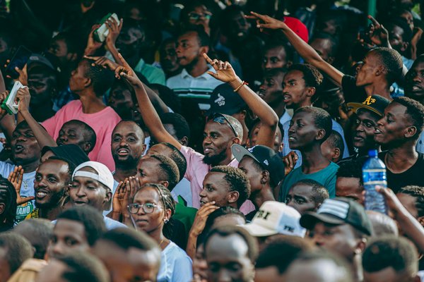 Découvrez les avantages d'une tour montessori pour votre enfant