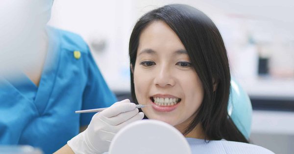 Les cliniques dentaires et l'orthodontie invisible : quelles options ?